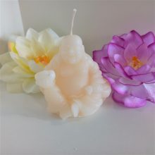 Nevető buddha formájú gyertya