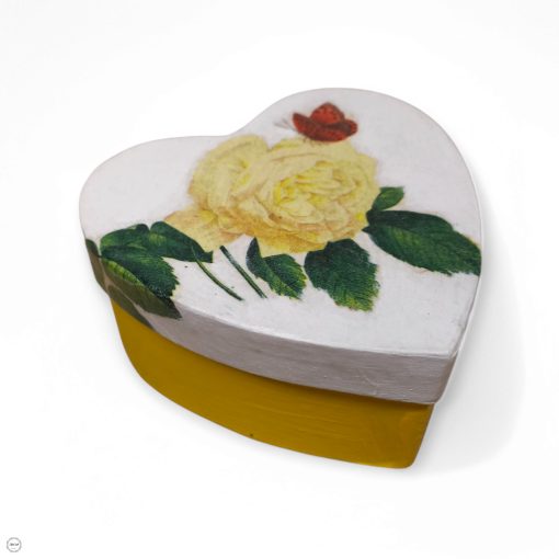 Sárga rózsa szív formájú doboz szívdoboz gyertyával